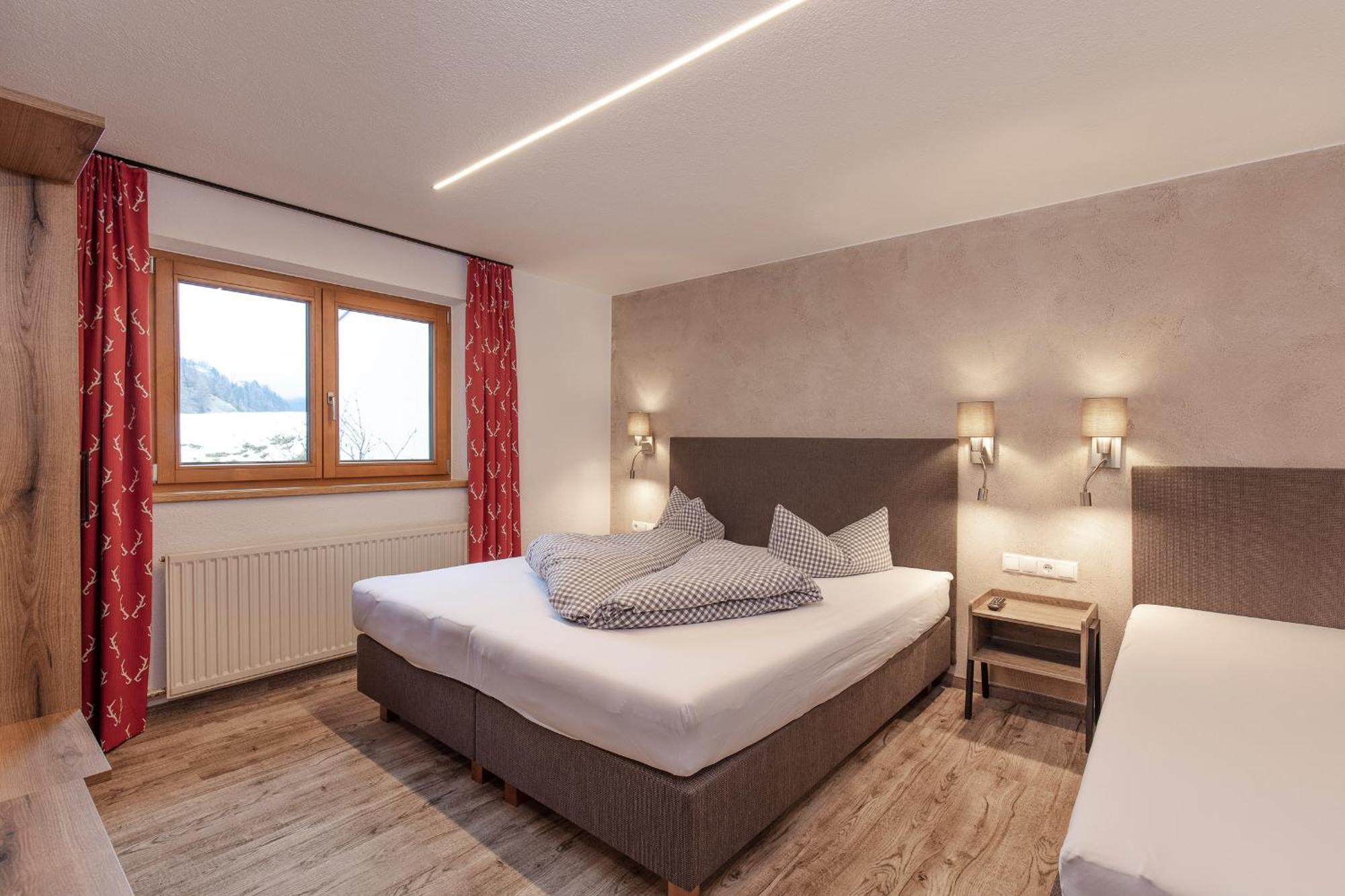 Hotel Garni Schönblick Sölden Exteriör bild
